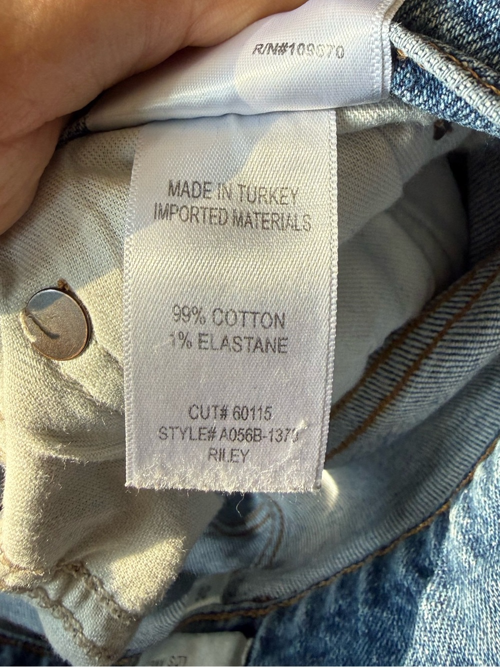 Agolde Riley Jeans - Size 26 - Picture 3 of 4